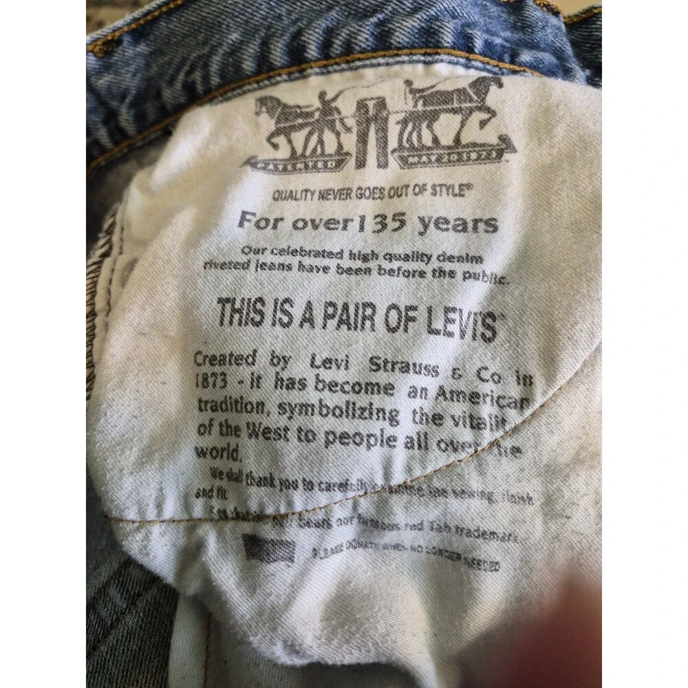 Levi's Denim Jeans 34/29 Relaxed Fit Tapered Mid Rise Med Wash